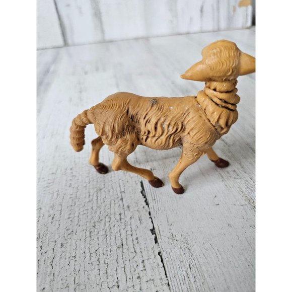 Vintage large Italian sheep nativity plastic fontanini tan Xmas statue figurine - Picture 4 of 9